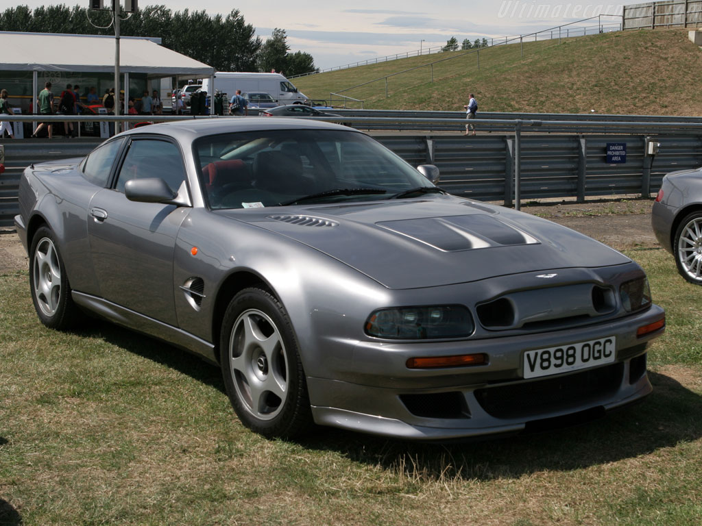 Aston Martin V8 Vantage Le Mans V600 Background Images