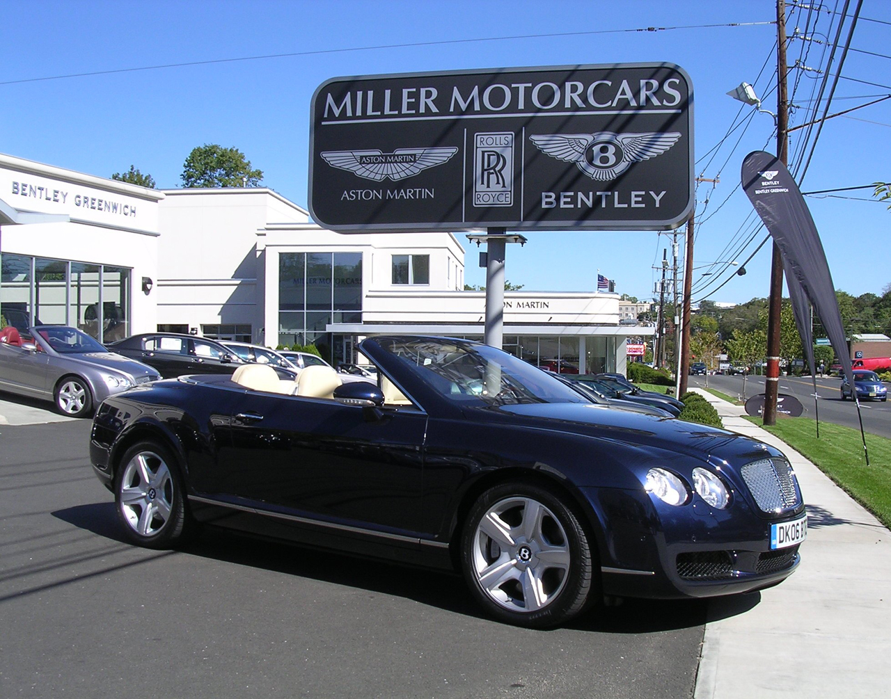 Bentley Continental GTC Wallpaper Download HD Wallpaper Bentley Continental GTC Wallpaper Download HD Wallpaper