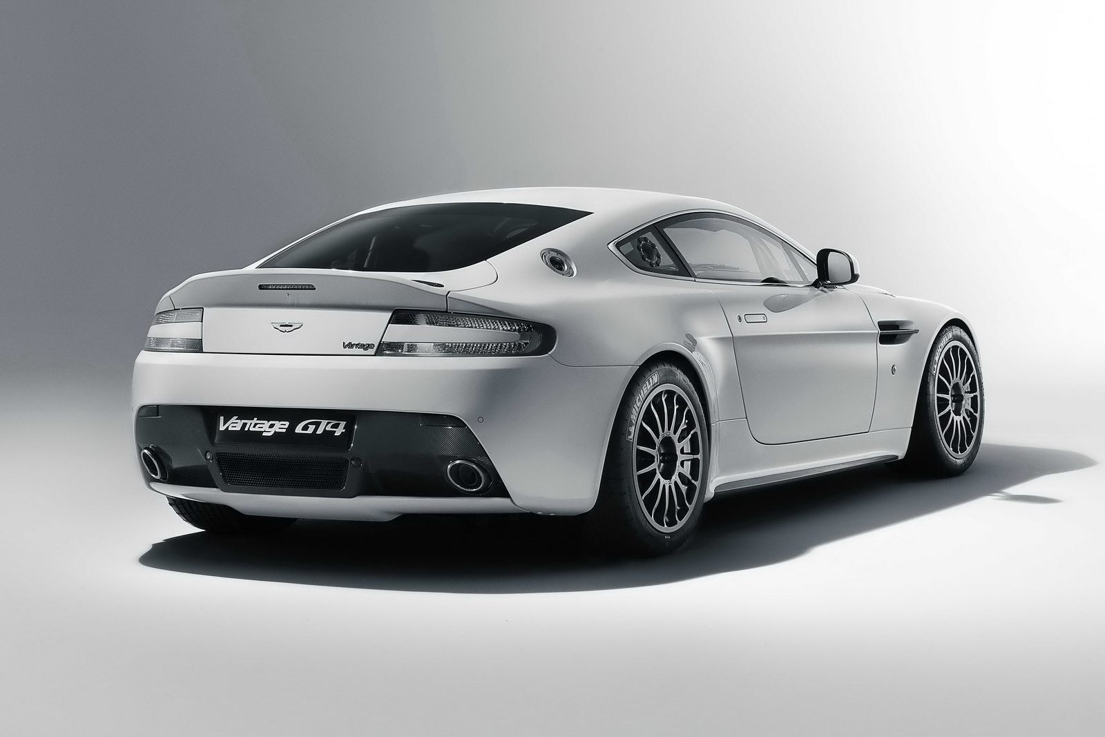 Aston Martin Vantage GT4 Wallpaper HD For Mac Wallpaper Aston Martin Vantage GT4 Wallpaper HD For Mac Wallpaper