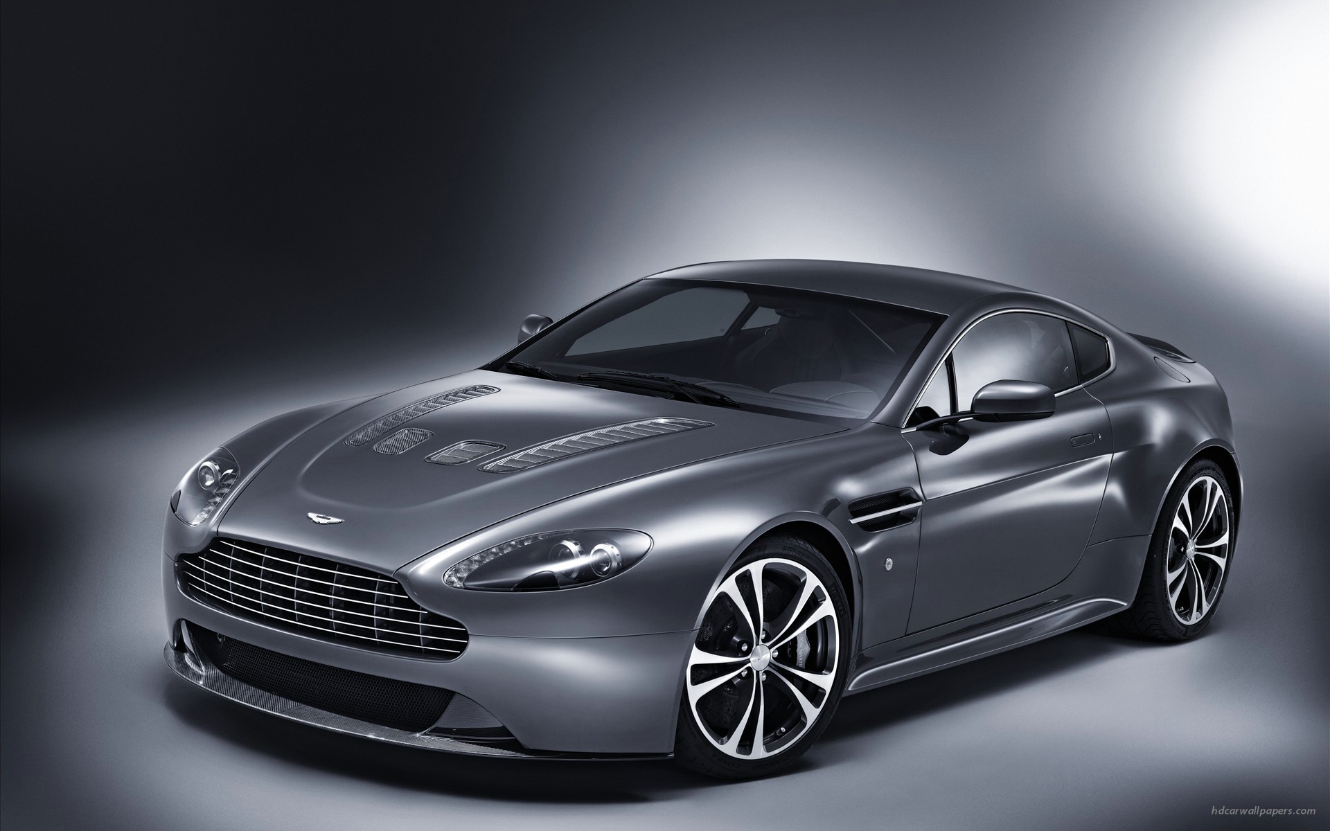 Aston Martin V12 Vantage Wallpaper Download Wallpaper Aston Martin V12 Vantage Wallpaper Download Wallpaper