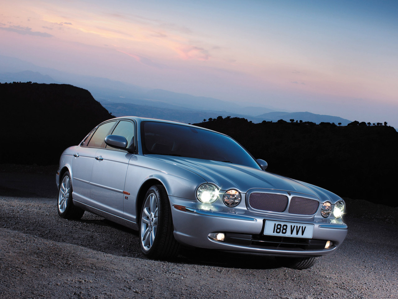 2004 Jaguar XJR Morning High Resolution Wallpaper Free Wallpaper 2004 Jaguar XJR Morning High Resolution Wallpaper Free Wallpaper