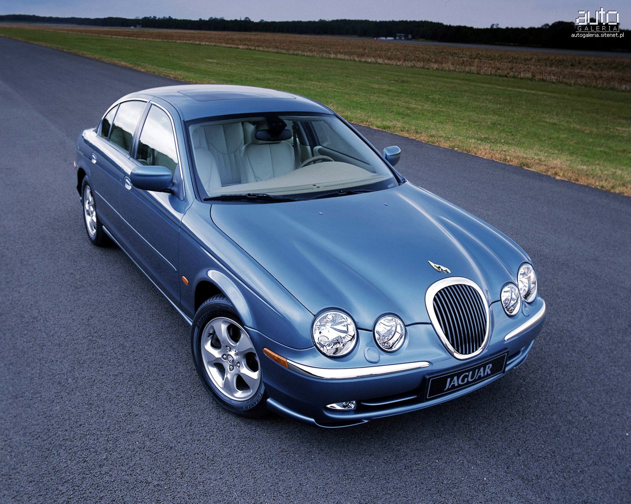 Jaguar S Type Is Wallapers HD For PC Desktop Wallpaper Jaguar S Type Is Wallapers HD For PC Desktop Wallpaper