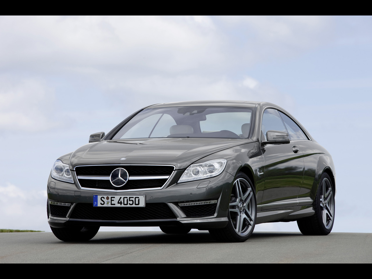 Mercedes-Benz CL 63 AMG Front Angle Wallpaper High Resolution Desktop Backgrounds Wallpaper Mercedes-Benz CL 63 AMG Front Angle Wallpaper High Resolution Desktop Backgrounds Wallpaper
