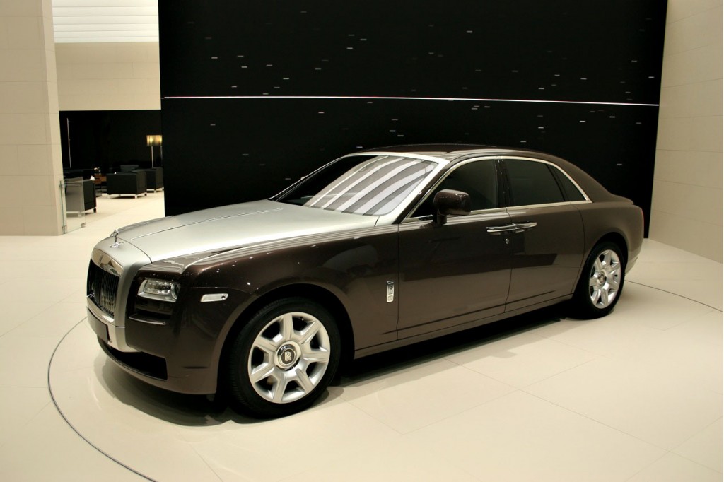 2010 Rolls Royce Ghost Background For Free Wallpaper 2010 Rolls Royce Ghost Background For Free Wallpaper
