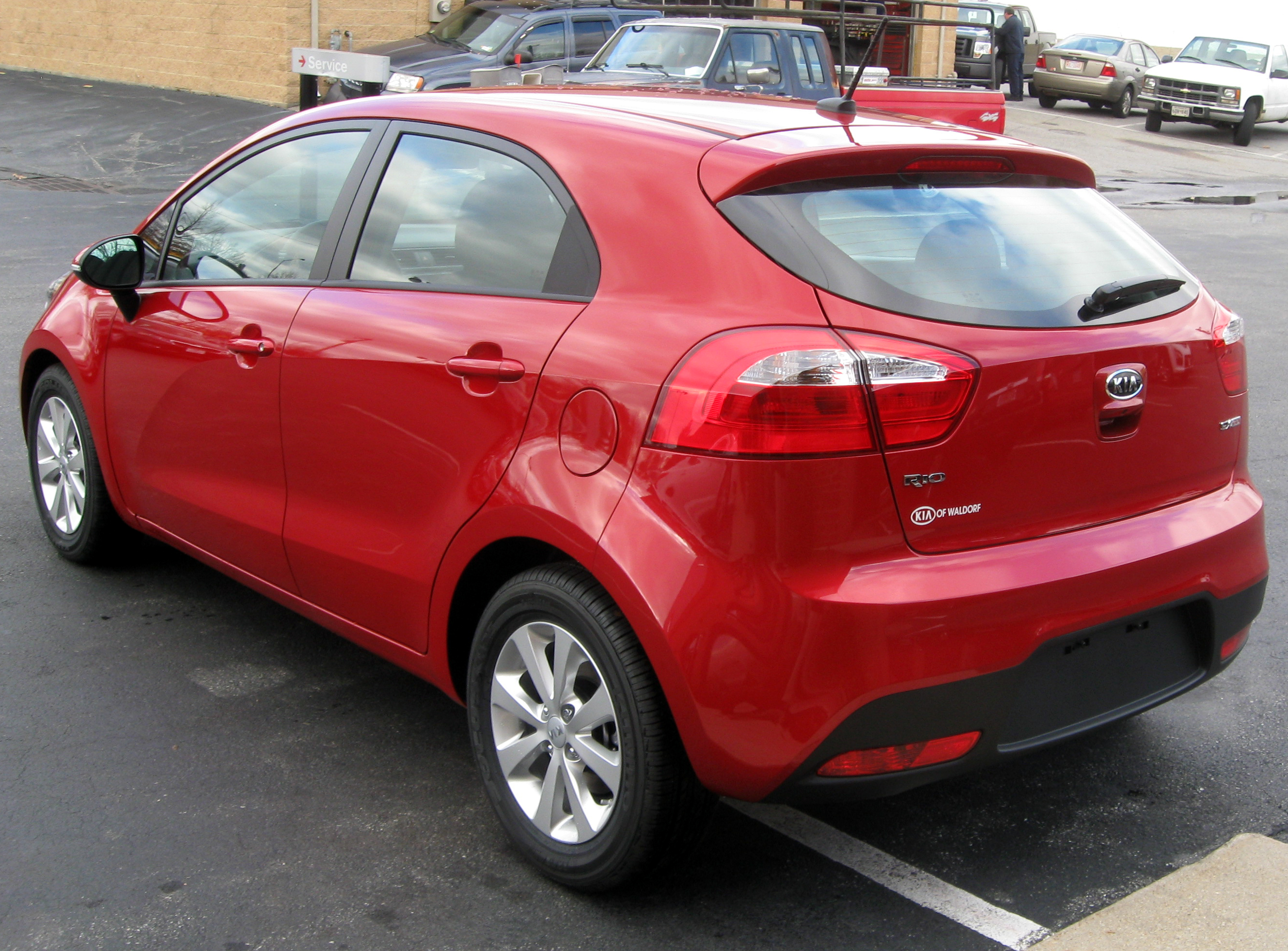 Kia Rio EX hatchback 3rd generation free download image Wallpaper Kia Rio EX hatchback 3rd generation free download image Wallpaper