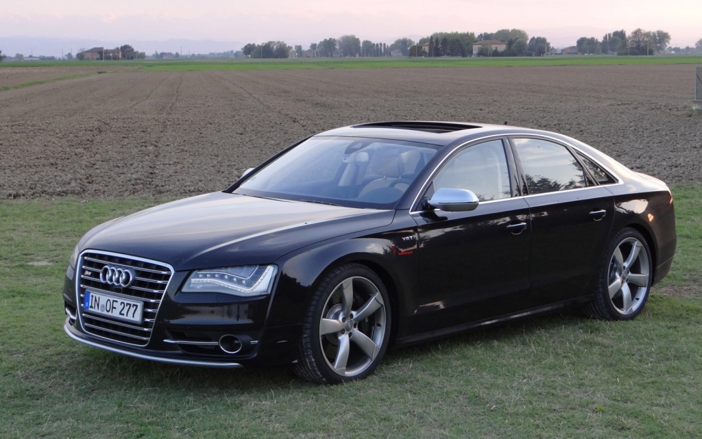 Audi S8 European spec Free Download Image Wallpaper Audi S8 European spec Free Download Image Wallpaper