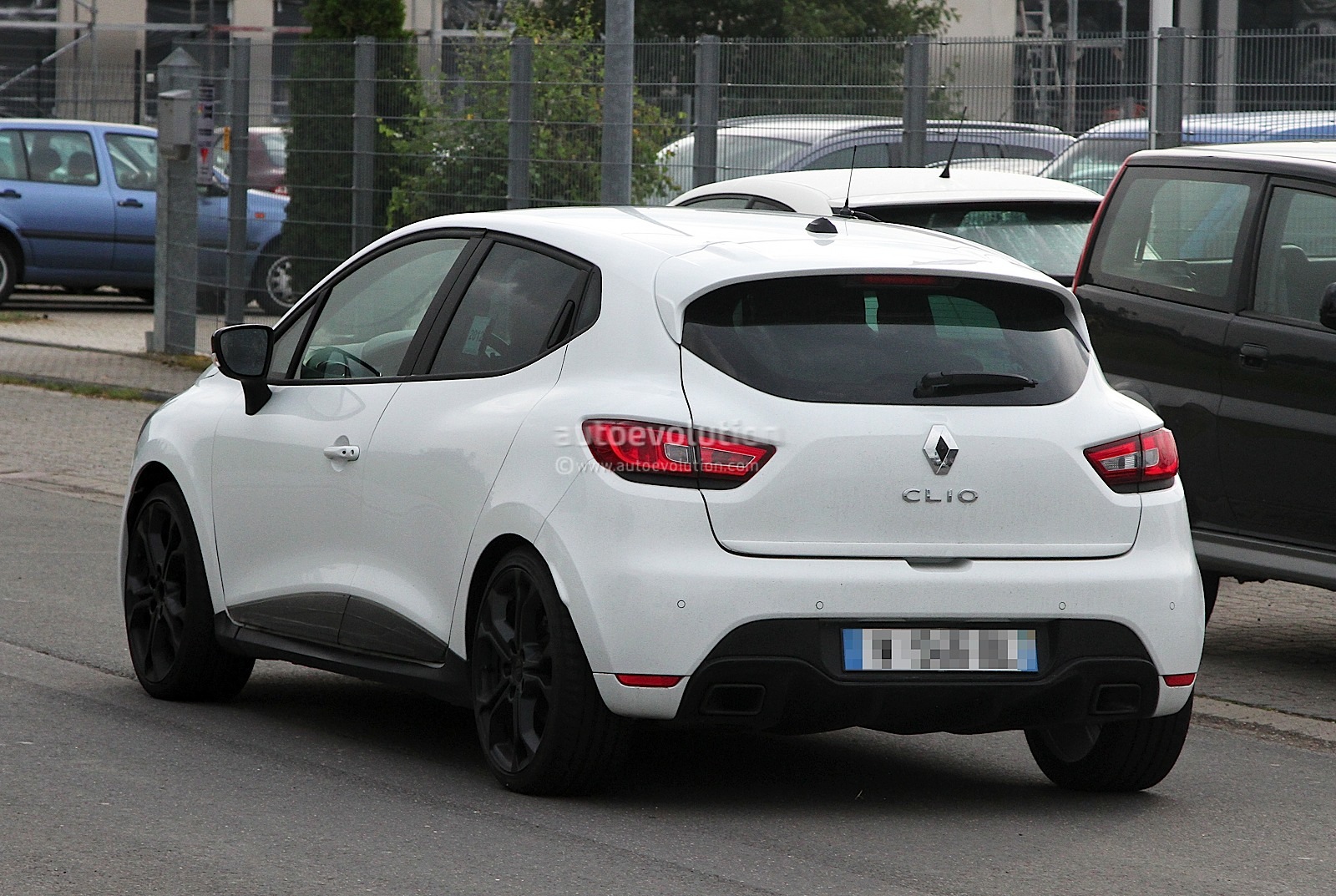 renault clio iv rs 210 spotted undisguised in white Desktop Backgrounds Wallpaper renault clio iv rs 210 spotted undisguised in white Desktop Backgrounds Wallpaper