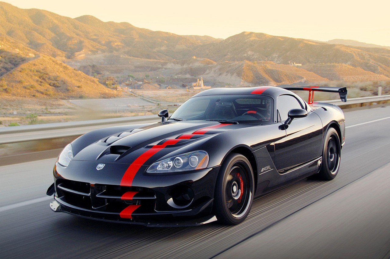Dodge Viper Front view of super car present wallpapers HD Free Wallpaper Dodge Viper Front view of super car present wallpapers HD Free Wallpaper