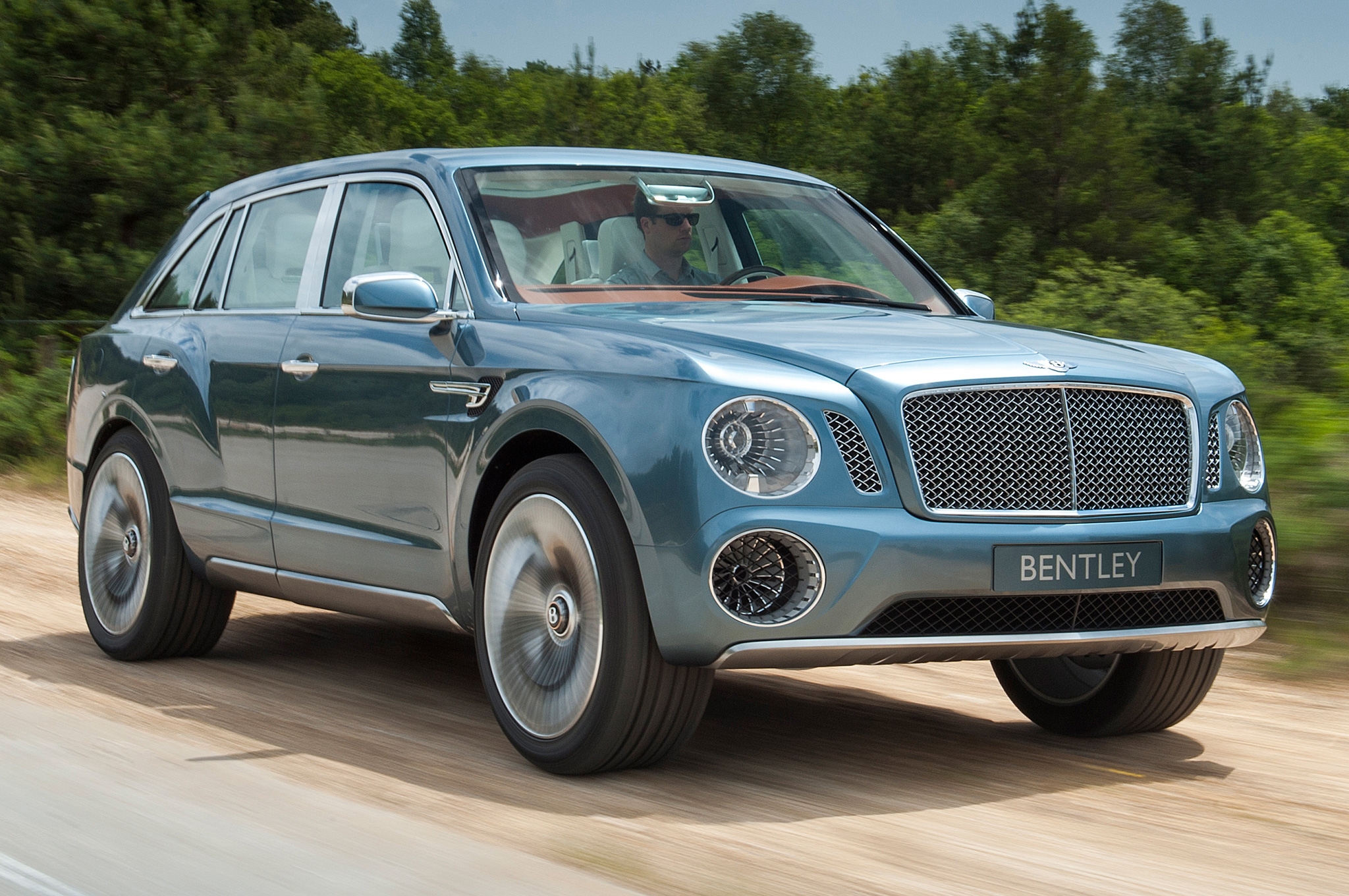 Bentley EXP 9 F SUV concept front three quarters view free download image Wallpaper Bentley EXP 9 F SUV concept front three quarters view free download image Wallpaper