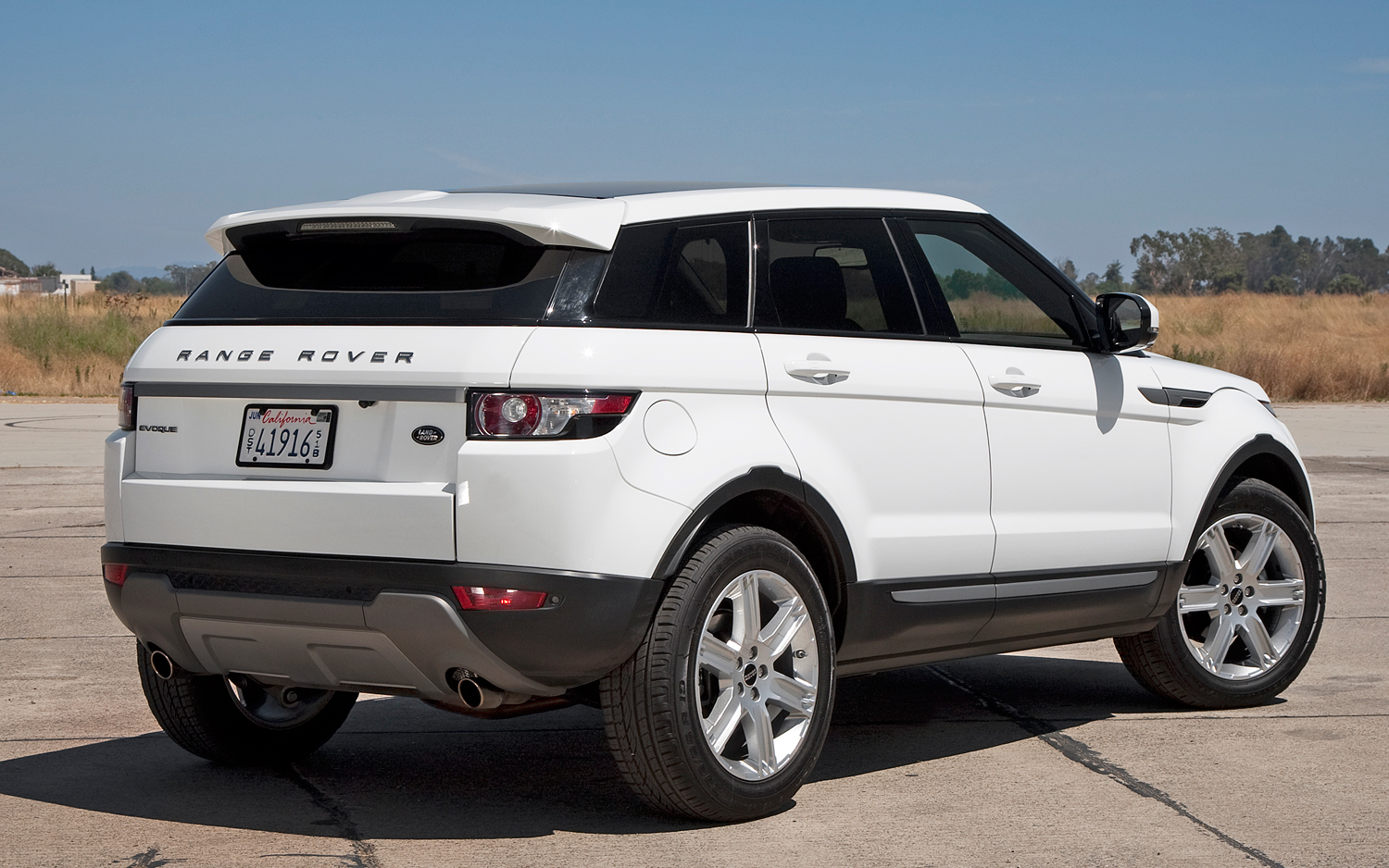 Trend SUV of the Year lan rover evoquo price Photo Gallery free download image Wallpaper Trend SUV of the Year lan rover evoquo price Photo Gallery free download image Wallpaper