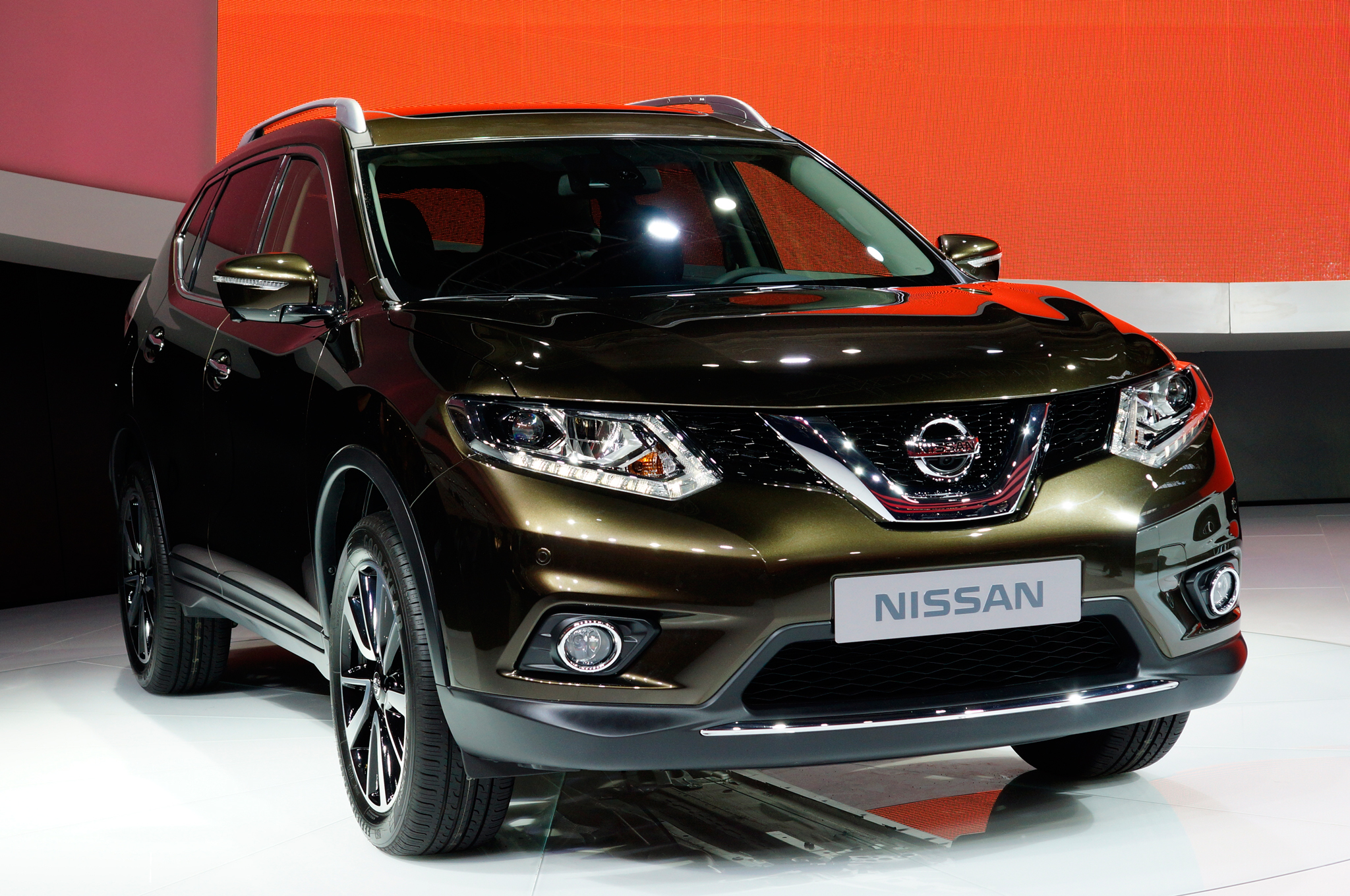Nissan Rogue Front Three Quarters free image resizer Wallpaper Nissan Rogue Front Three Quarters free image resizer Wallpaper