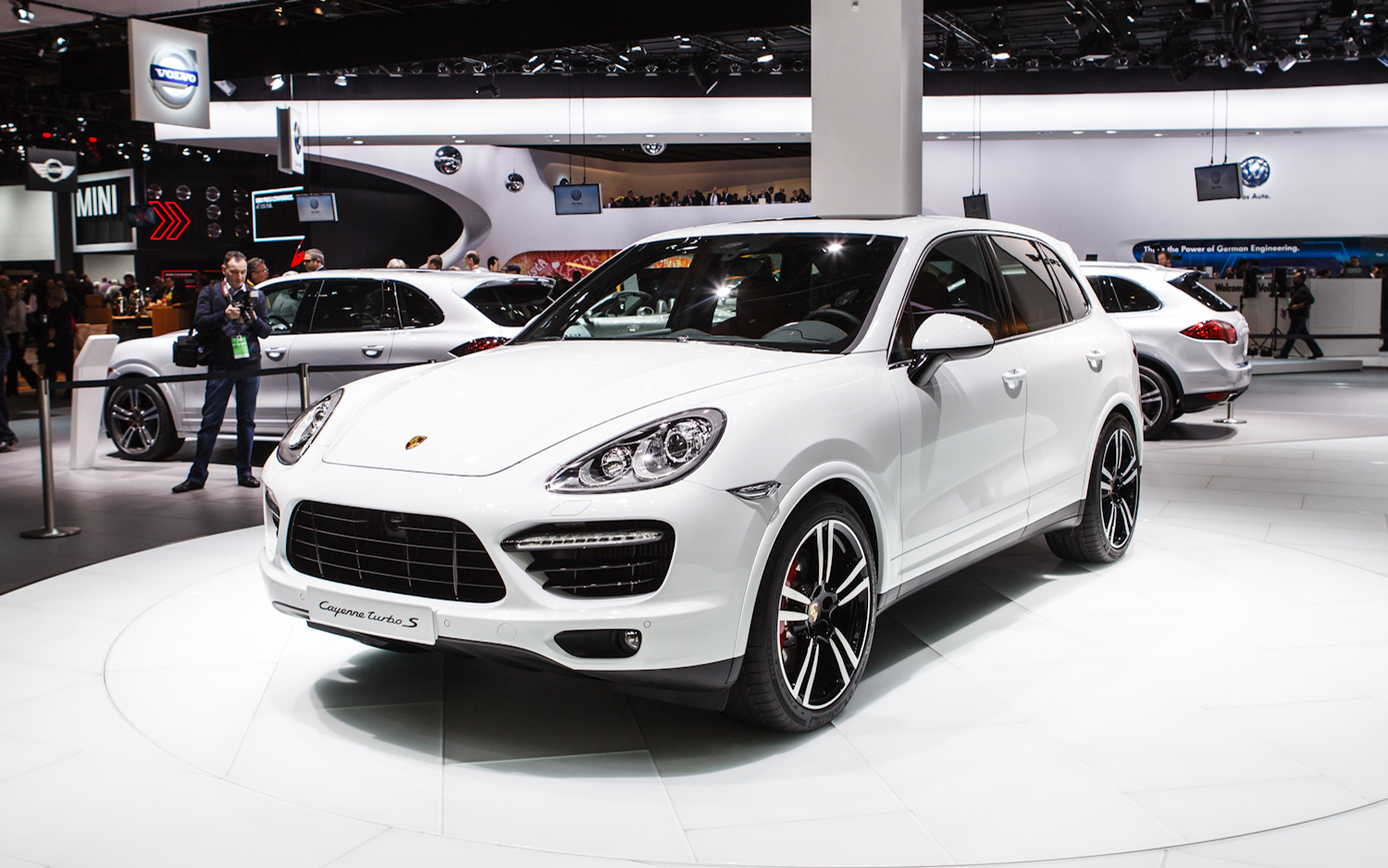 Used Porsche Cayenne Turbo S front three quarters Photo Gallery For Sale free image upload Wallpaper Used Porsche Cayenne Turbo S front three quarters Photo Gallery For Sale free image upload Wallpaper