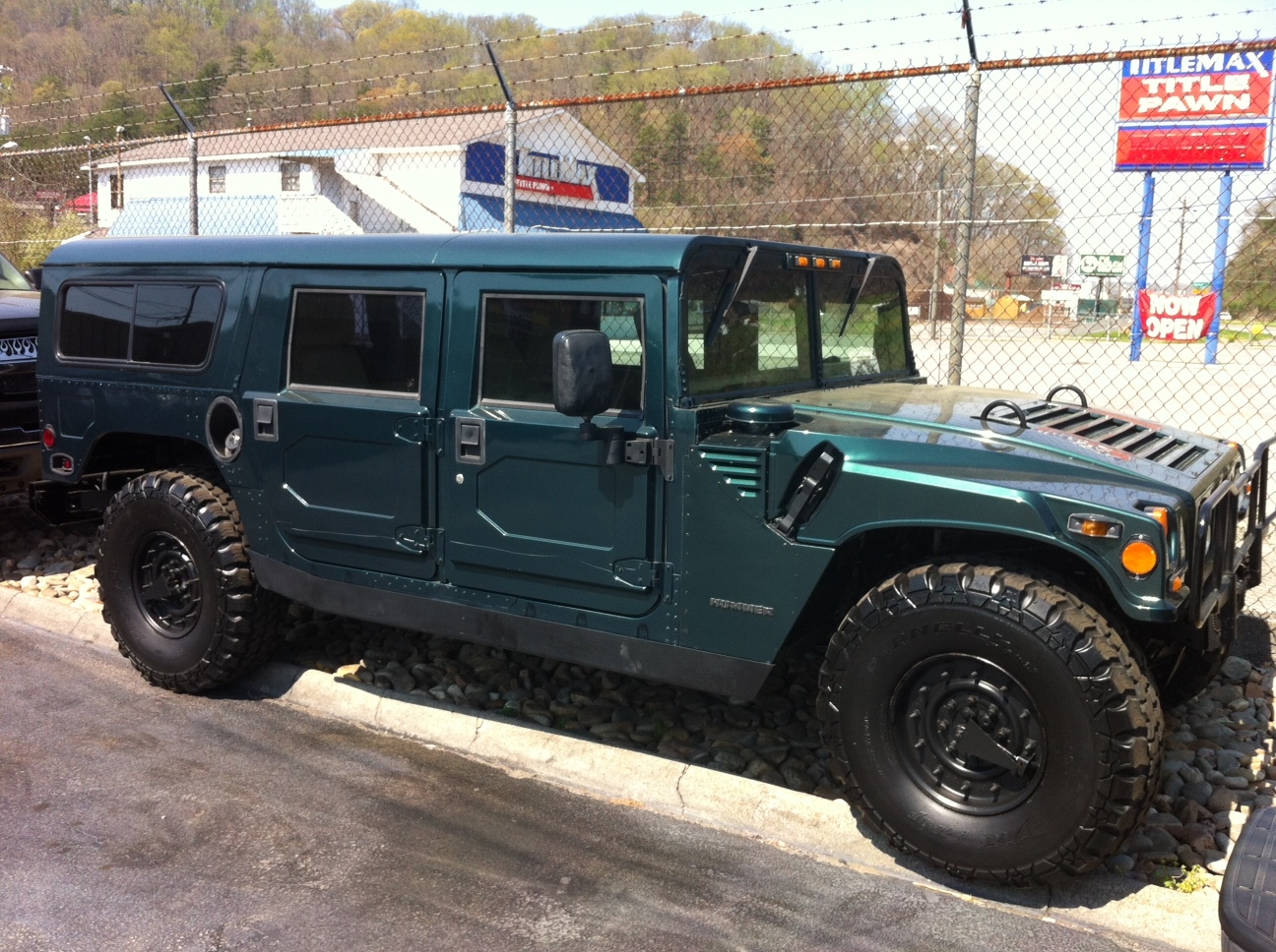 1994 AM General Hummer H1 Amazing Vehicles free download image Wallpaper 1994 AM General Hummer H1 Amazing Vehicles free download image Wallpaper