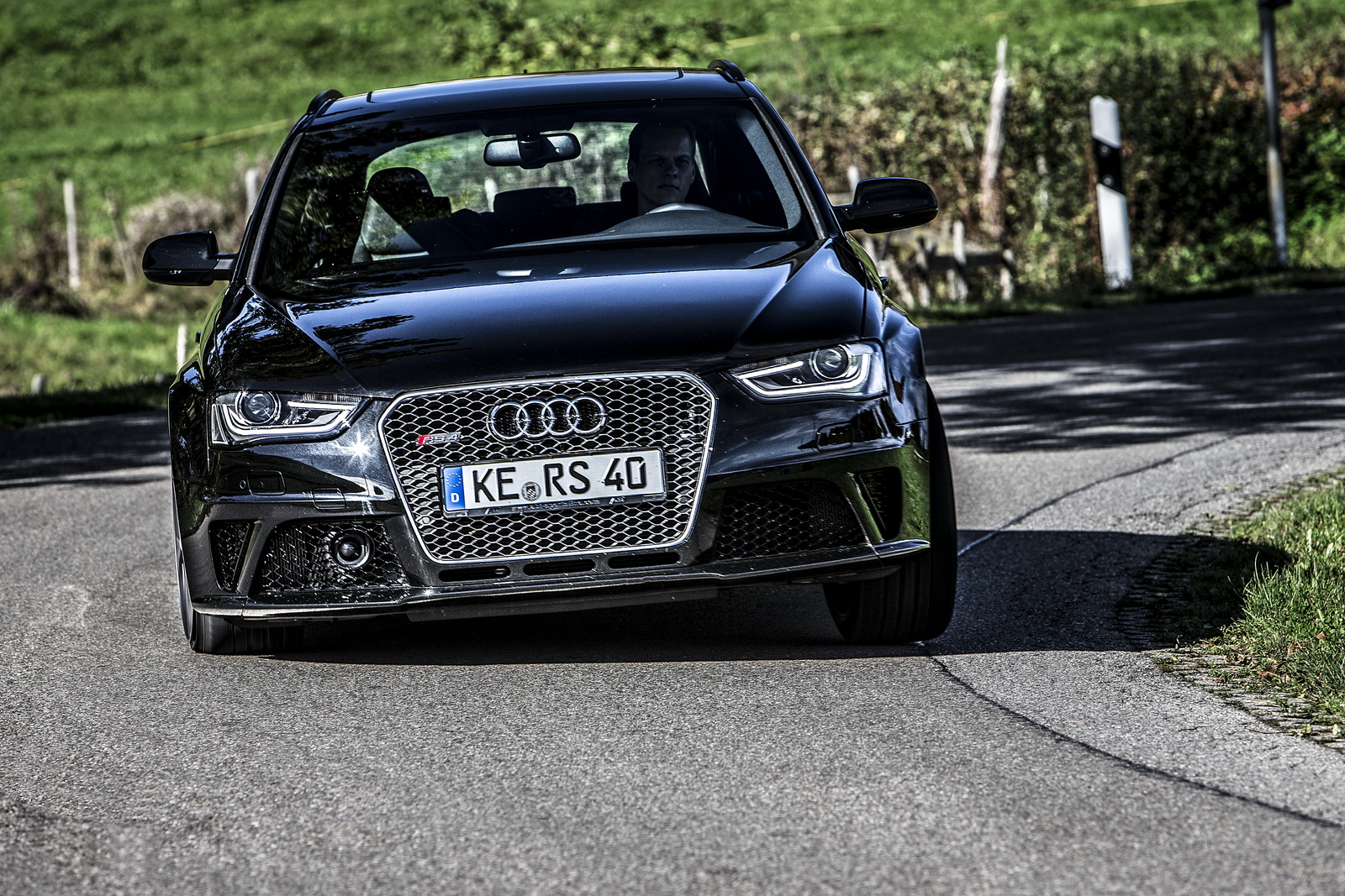 Audi RS4 HD Car and Auto Wallpaper for Samsung S5, Iphone I6, Android & Computer 10 Wallpaper Audi RS4 HD Car and Auto Wallpaper for Samsung S5, Iphone I6, Android & Computer 10 Wallpaper