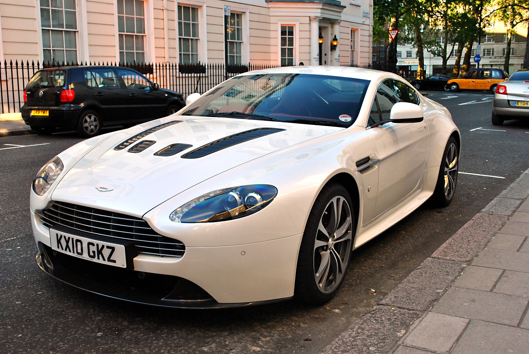 vantage – Automobile Wallpapers in, HD | Iphone | Android| Desktop 19 Wallpaper vantage – Automobile Wallpapers in, HD | Iphone | Android| Desktop 19 Wallpaper