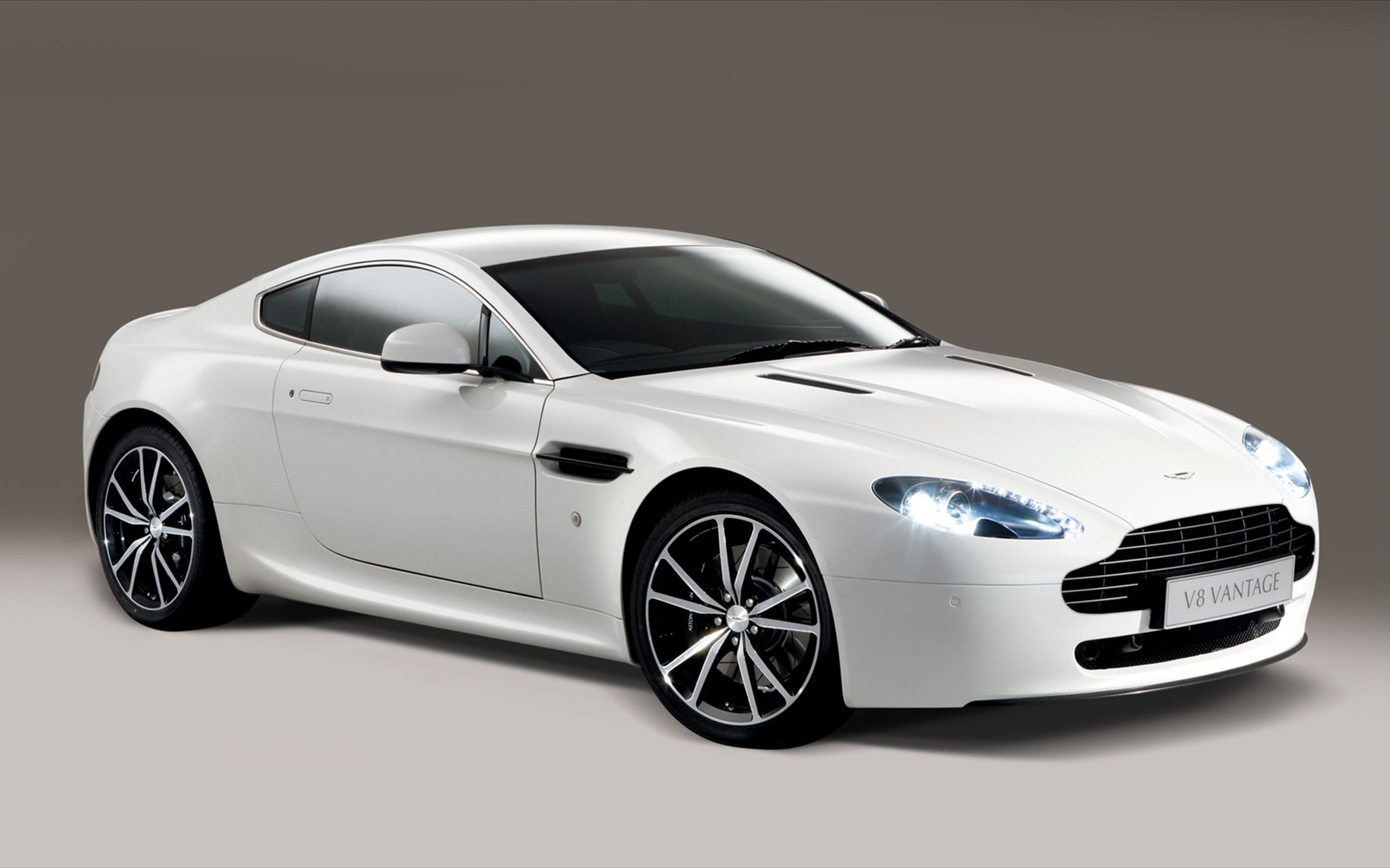 vantage – Automobile Wallpapers in, HD | Iphone | Android| Desktop 9 Wallpaper vantage – Automobile Wallpapers in, HD | Iphone | Android| Desktop 9 Wallpaper